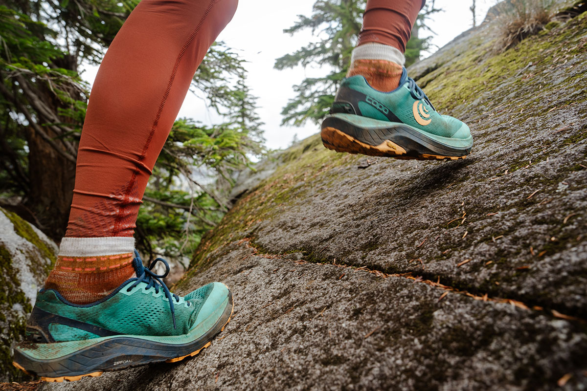 Topo Athletic Ultraventure 3 (hiking up steep slab)